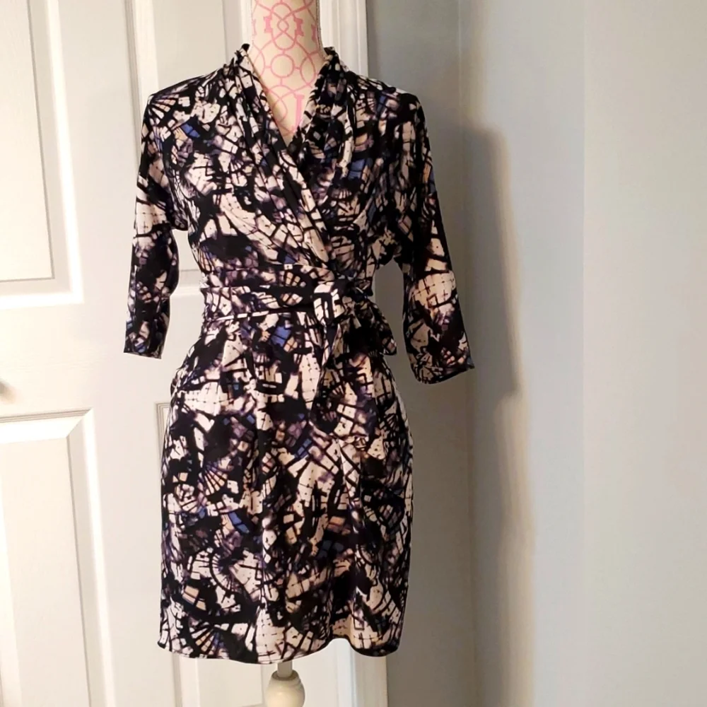 Catherine Malansrino gray, white, blue, and black dress size 4 like NEW